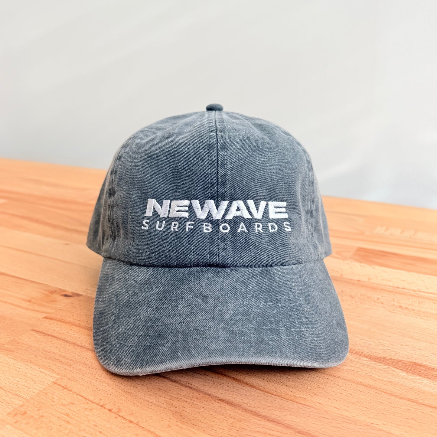 NEWAVEロゴキャップ